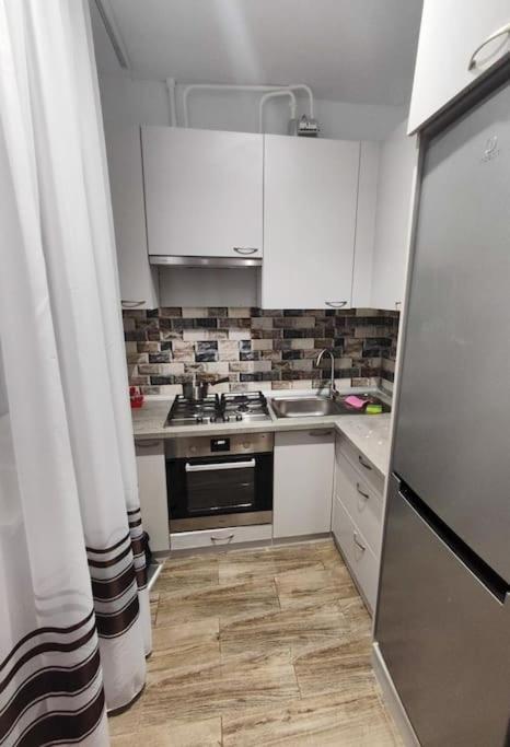 2 Bedroom Central Apartment Chişinǎu Buitenkant foto